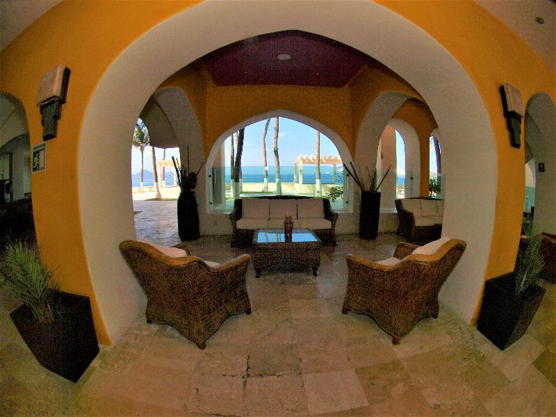 Camino Real Manzanillo Hotel Buitenkant foto